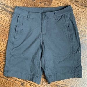 WINDRIVER  SHORTS SIZE 8-/ black charcoal/grey